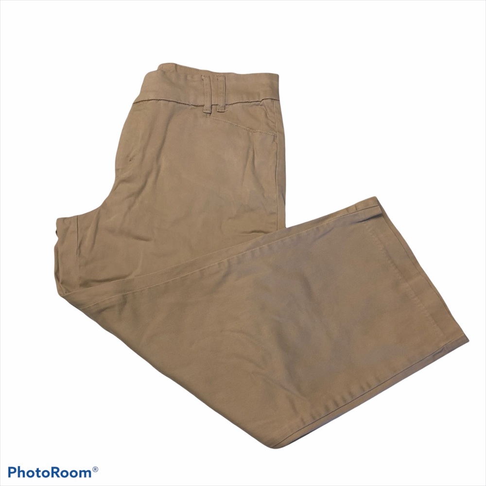 VF Jeanswear Inc tan khaki pants size 14